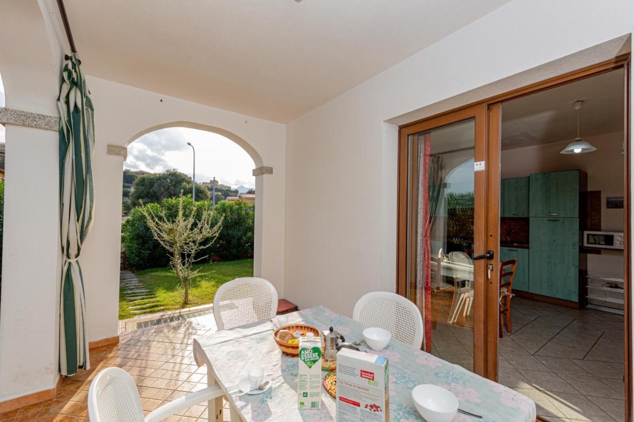Appartamento Residenziale Trilocale 6 Posti Letto Via Sardegna San Teodoro Сан-Теодоро Екстер'єр фото